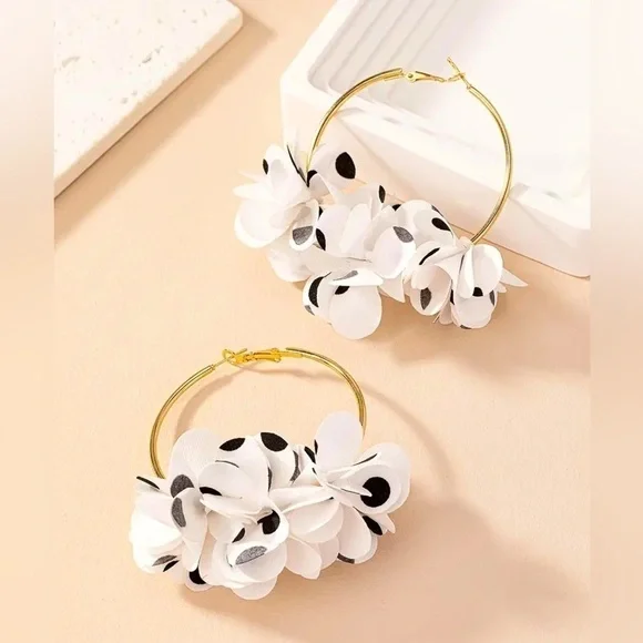Black and White Polkadot Flower Hoop Earrings - Picture 2 of 5
